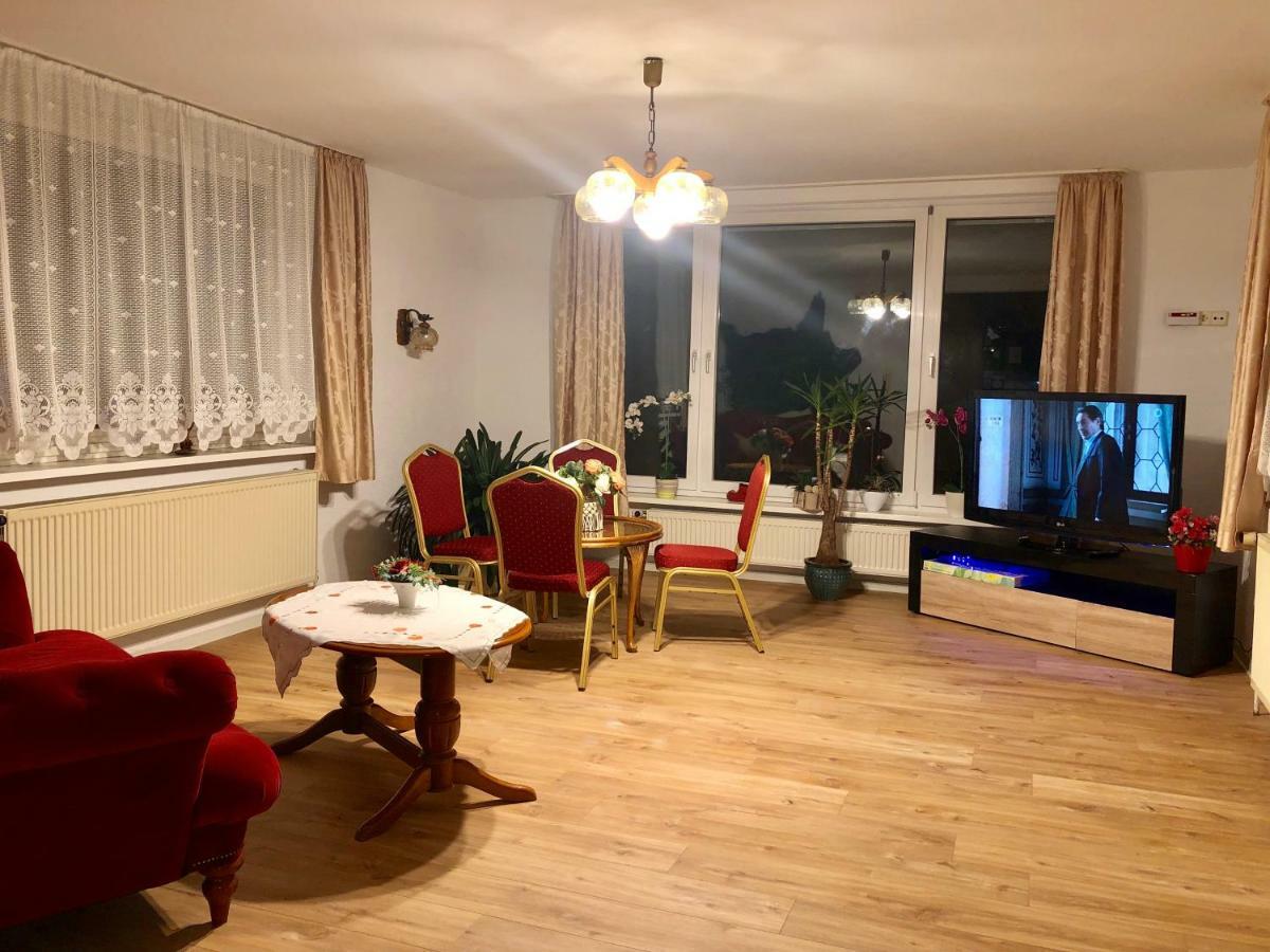 Hotel Pension Wiesenau Salzhausen Esterno foto